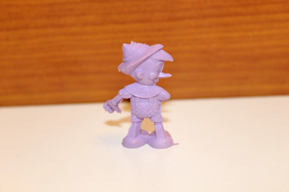 FIGURA "PINOCHO" VIOLET DUNKIN AÑOS 80