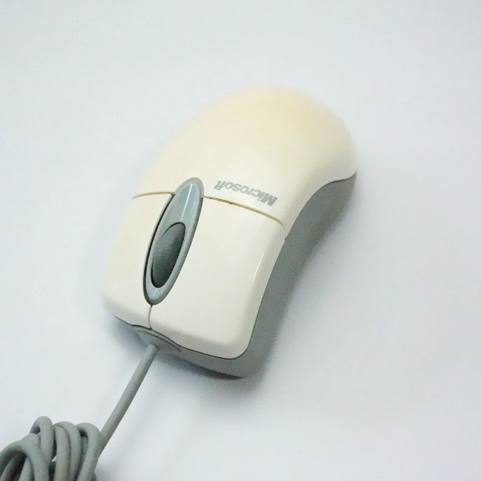 VINTAGE MICROSOFT INTELLIMOUSE PRO SERIAL AND PS/2 COMPATIBLE X03-53718 WORKS - Image 2 of 4