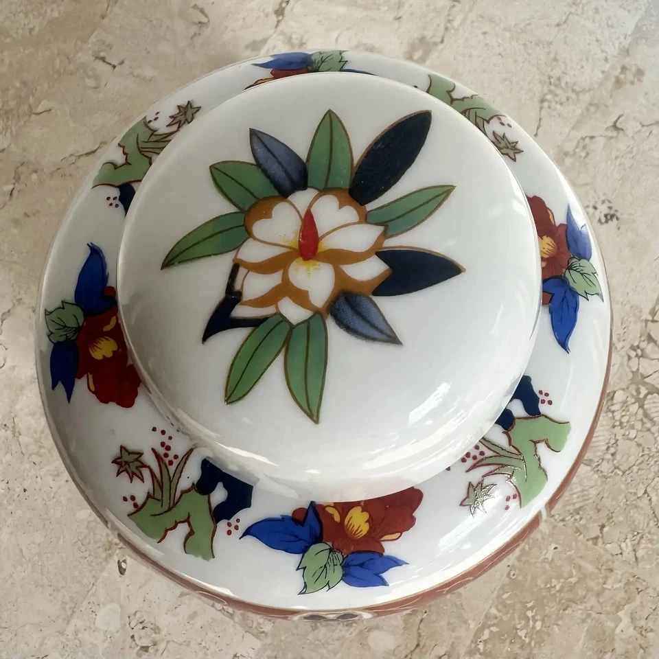 Vintage Japanese Imari Style Porcelain Hand Painted Ginger Jar - Image 3 of 4