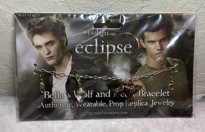 The Twilight Saga Eclipse Heart And Wolf Bracelet