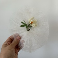VTG 1950  s White Mesh Floral Hair Piece Fascinator