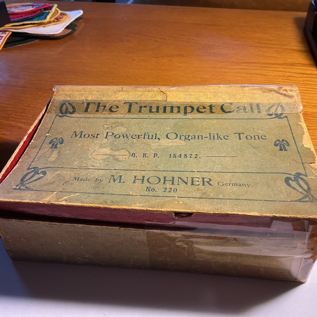Extremely Rare M. Hohner The Trumpet Call 220 Harmonica In