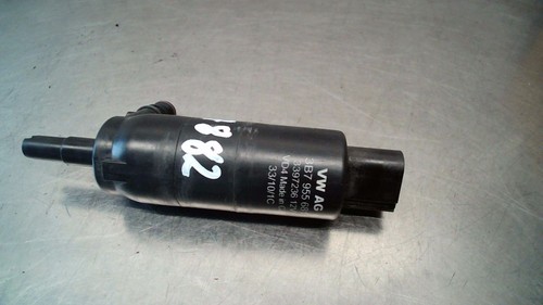 Scheibenwaschpumpe 3B7955681 VW Golf 2.0 TDI DPF Bluemotion Technology 5K
