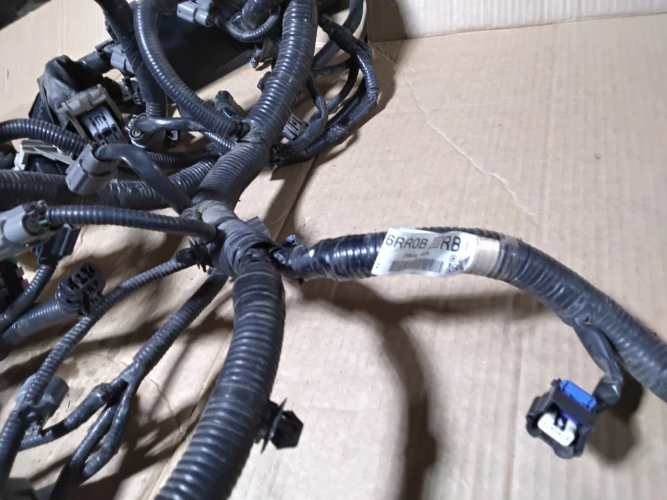 Arnés de cableado principal del motor Nissan Rogue 2021-2022 OEM 2,5 L 24011-6R0B Foto 4 de 4