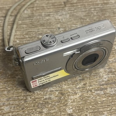 Kodak EasyShare C813 シルバー Kodak EASYSHARE C813 8.2MP Digital Camera - Silver for sale online