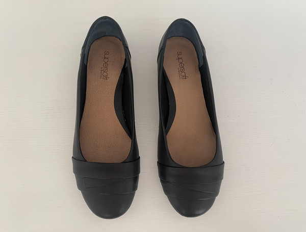 Diana Ferrari Black CLAUDEA Super Soft Ballet flats Size 9