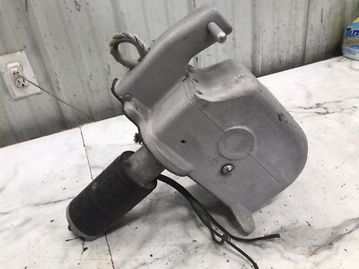 93 Sea Ray 300 Boat Good automatic windlass electric anchor winch 1/2 AFD 930553
