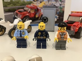 Lego City Tow Truck Trouble 60137 Complete Set VGC Lego Tow Truck Police Robber