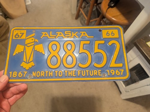 A+ NEAR MINT 1966-1967 ALASKA LICENSE PLATE