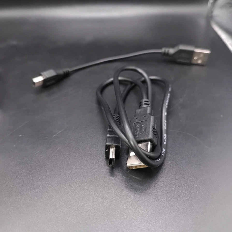 Philips Digital Photo Keychain 1.5" LCD 8 MB Rechargable Brick Red - Image 4 of 4