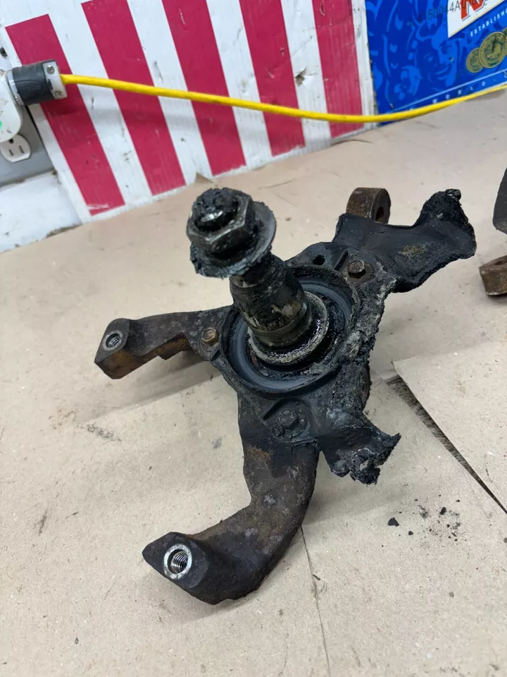 1979 80 81 82 83 84 85 86 FORD MUSTANG CAPRI FRONT DISC BRAKE SPINDLES SPINDLE S - Image 2 of 4