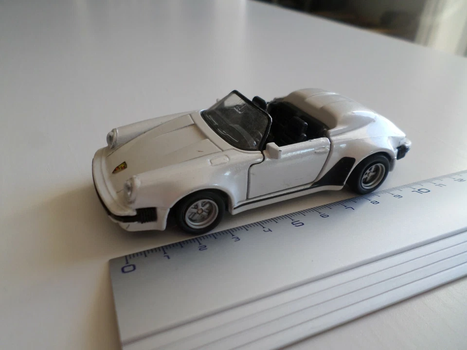 porsche cabriolet modele speedster blanc - maisto / shell - Photo 1/1