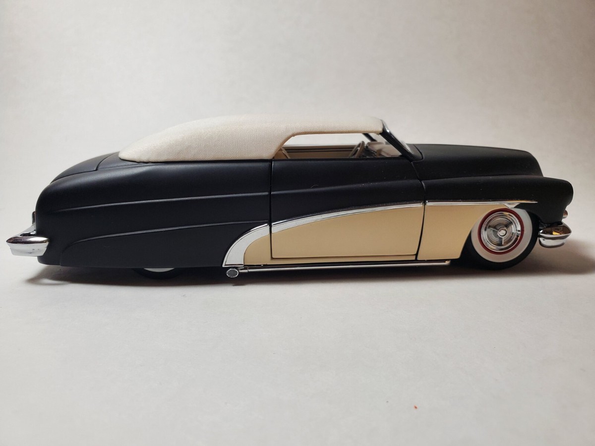 Danbury Mint 1951 Mercury Custom Coupe Lead Sled 1:24 Scale