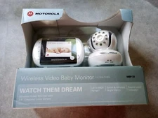 Motorola MBP33 Wireless Video 2.8" Screen Baby Monitor with One Camera