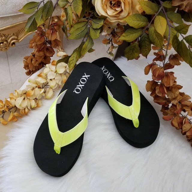 xoxo flip flops