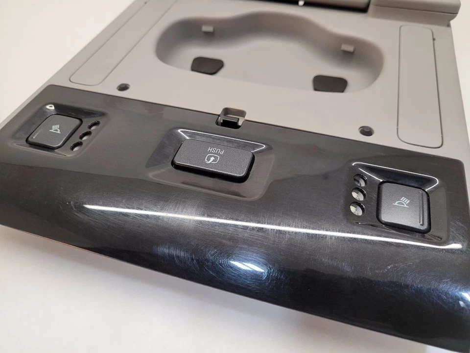 2017 - 2020 CADILLAC ESCALADE Info-GPS-TV Screen Display Screen Roof Mounted - Image 2 of 4