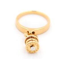 Anello Bulgari B.zero1 in oro giallo con charm e diamante