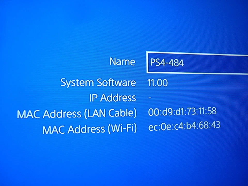 Sony PlayStation 4, photo 2 of 5
