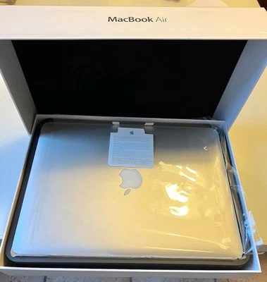 Apple MacBook Air 13" 2014 · i5 · 4GB · 128GB