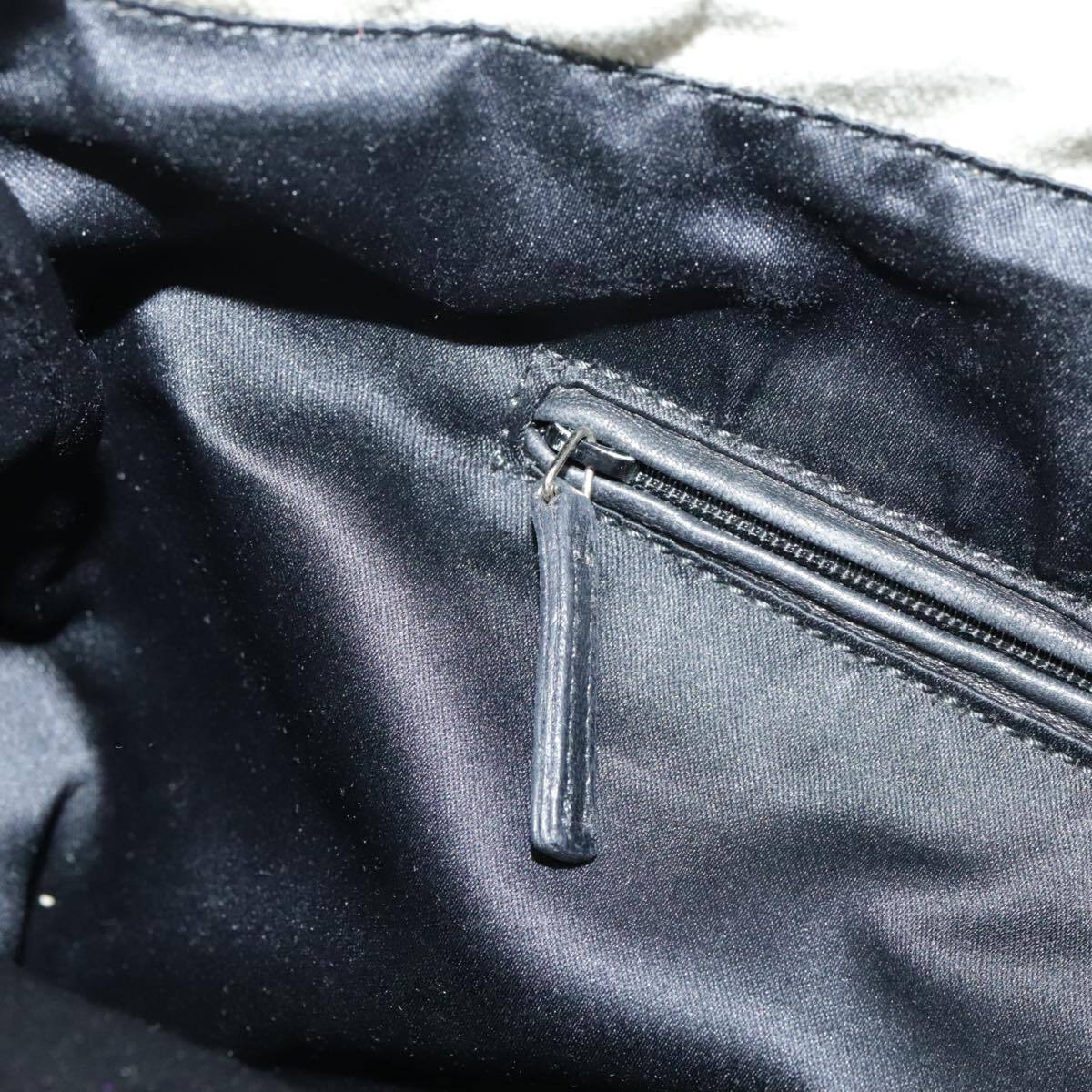 SAINT LAURENT Kahala Tote Bag Canvas White Gold 121631 Auth bs18330 SAINT LAURENT Kahala Tote Bag Canvas White Gold 121631 Auth bs18330