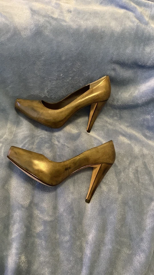 Max Studio Tacones Cuero Verde 8M Buen Estado Diseño Desgastado Boho Bueno Foto 3 de 4