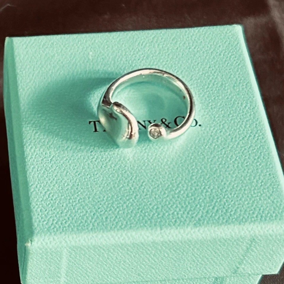 Auth TIFFANY & Co. Pure Silver 925 Paloma Picasso Diamond Heart Ring SZ0 KA063 - Image 1 of 4