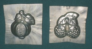 TIN SINGLE SIDED TWO FRUITS SMALL CHOCOLATE OR MOLD