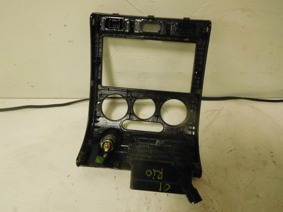2001 Kia Rio Center Dash Trim Radio Bezel Coin Tray 84612-FD000 - Image 3 of 4
