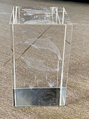 Delfine Kristallglas 3D Laser Kunst Block Briefbeschwerer 3'' hoch