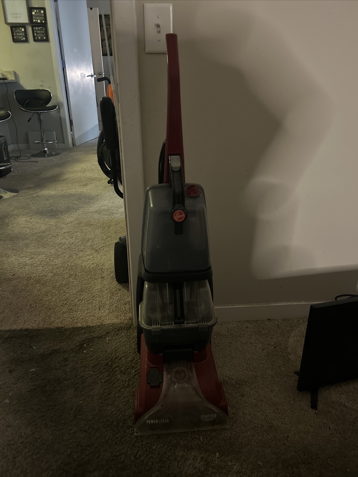 Hoover Power Scrub Carpet Cleaner with SpinScrub Technology FH50135