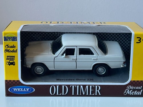 Mercedes-Benz 220 Car Model Diecast 1:34-1:39 Welly NO PERFECT PAINTWORK ON ROOF - Picture 5 of 5