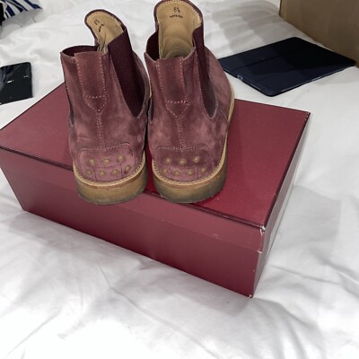 Tod\'s men\'s suede burgundy boots. Tods Suede Lace-Up Chukka Boots in Burgundy – AccessXPrive main image 3