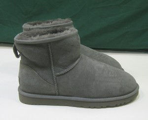 ugg 5854 classic mini