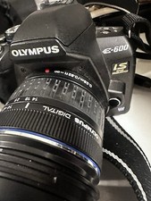 Olympus E-600 Digital Camera with 2 Lenses Carrying Case and Charger