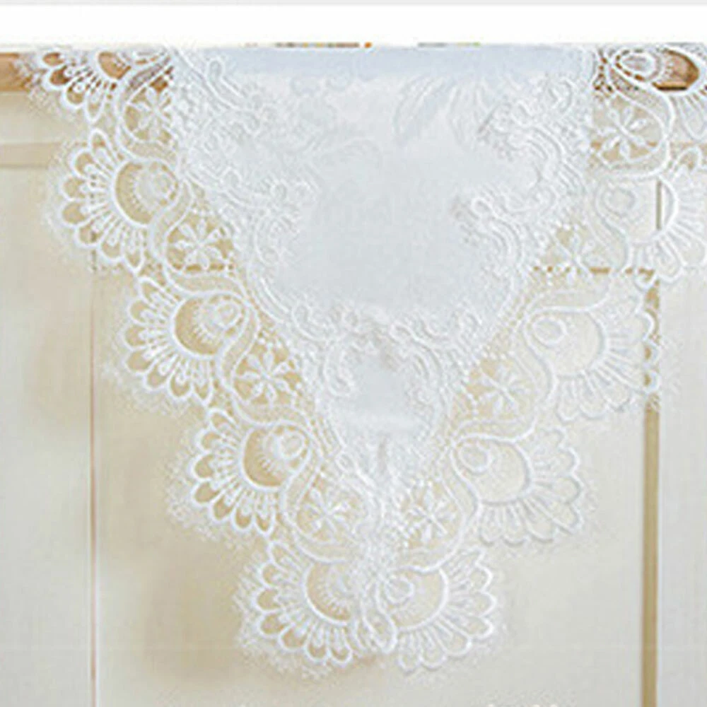 Drap de lin fin, monogramme BG broderie main avec dentelle du Puy en Velay aux fuseaux - Passion de blanc