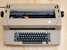 IBM Selectric II Typewriter Circa 1978 READ  Need Servicing  Motor working 