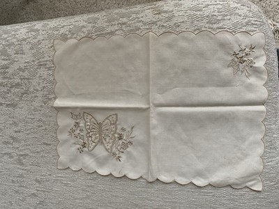 Butterfly Beige Embroidered Napkins and Placemats Qty 8 4 Each 