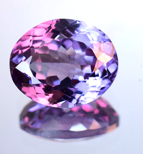 Ciondolo con pietra preziosa cangiante in alessandrite naturale da 10 carati / Fatto a mano in argento sterling 925 / Pietra sciolta taglio ovale, regalo - Italia