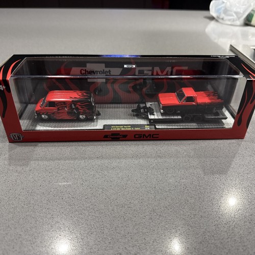 1/64 M2 HAULER 1973 CHEVROLET VAN G10 & 76 GMC SIERRA GRANDE & TRAILER RED/BLACK