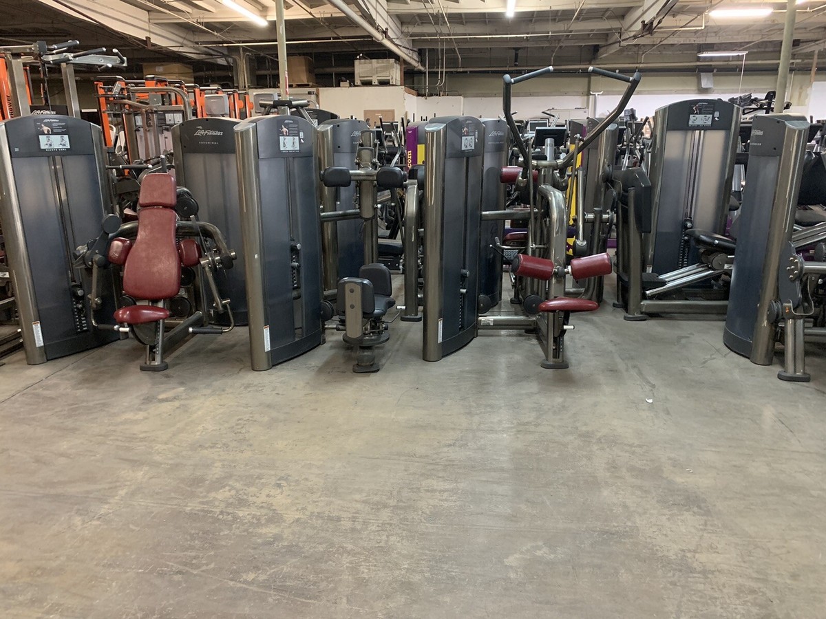 Life Fitness Signature Series Hammer Strength Select 19 Piece Circuit