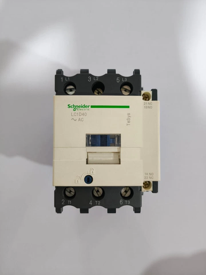 SCHNEIDER ELECTRIC LC1D40G7 POWER CONTACTOR 40AMP 3POLE VOLTAGE 120VAC - Image 2 of 4