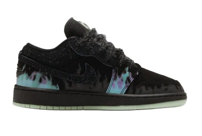 Nike Jordan Air Jordan 1 Black Cat Low Top Basketball Shoes Youth