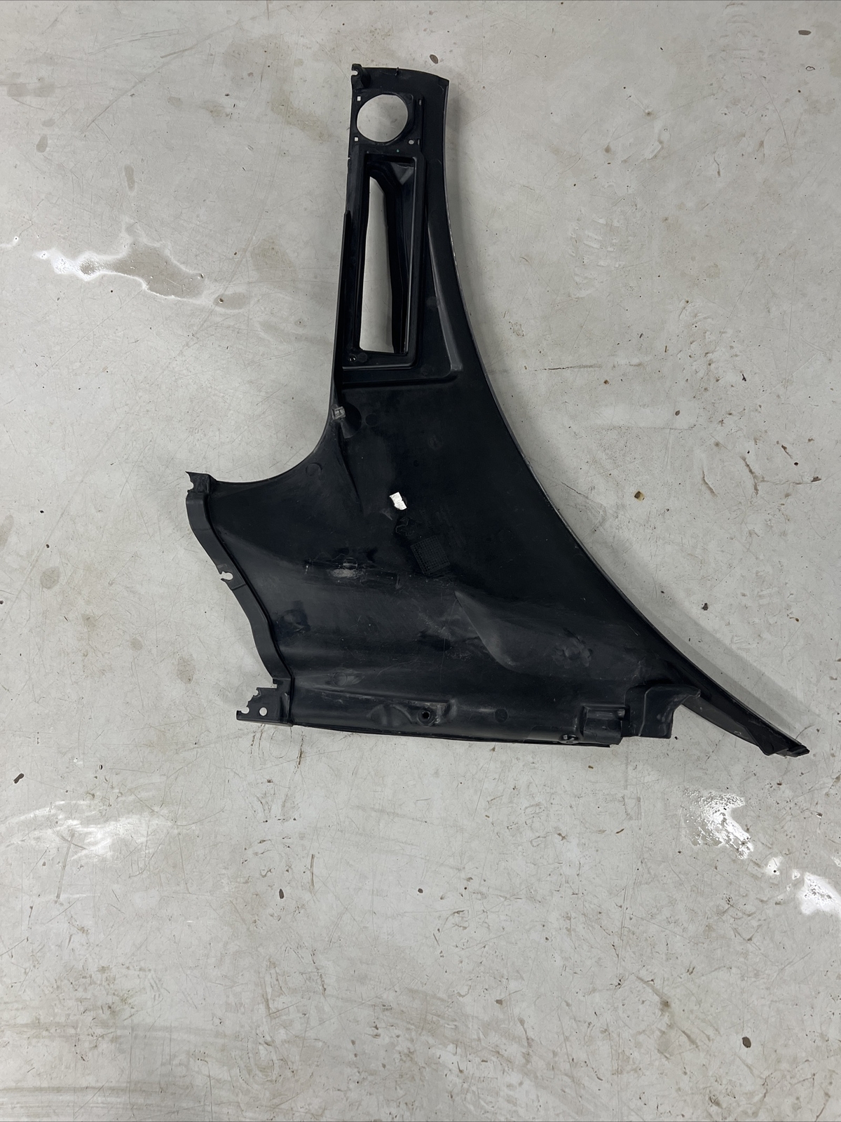 Front Right Under Hood Windscreen Trim Cover Panel 86287800 Ferrari 488 GTB 2017