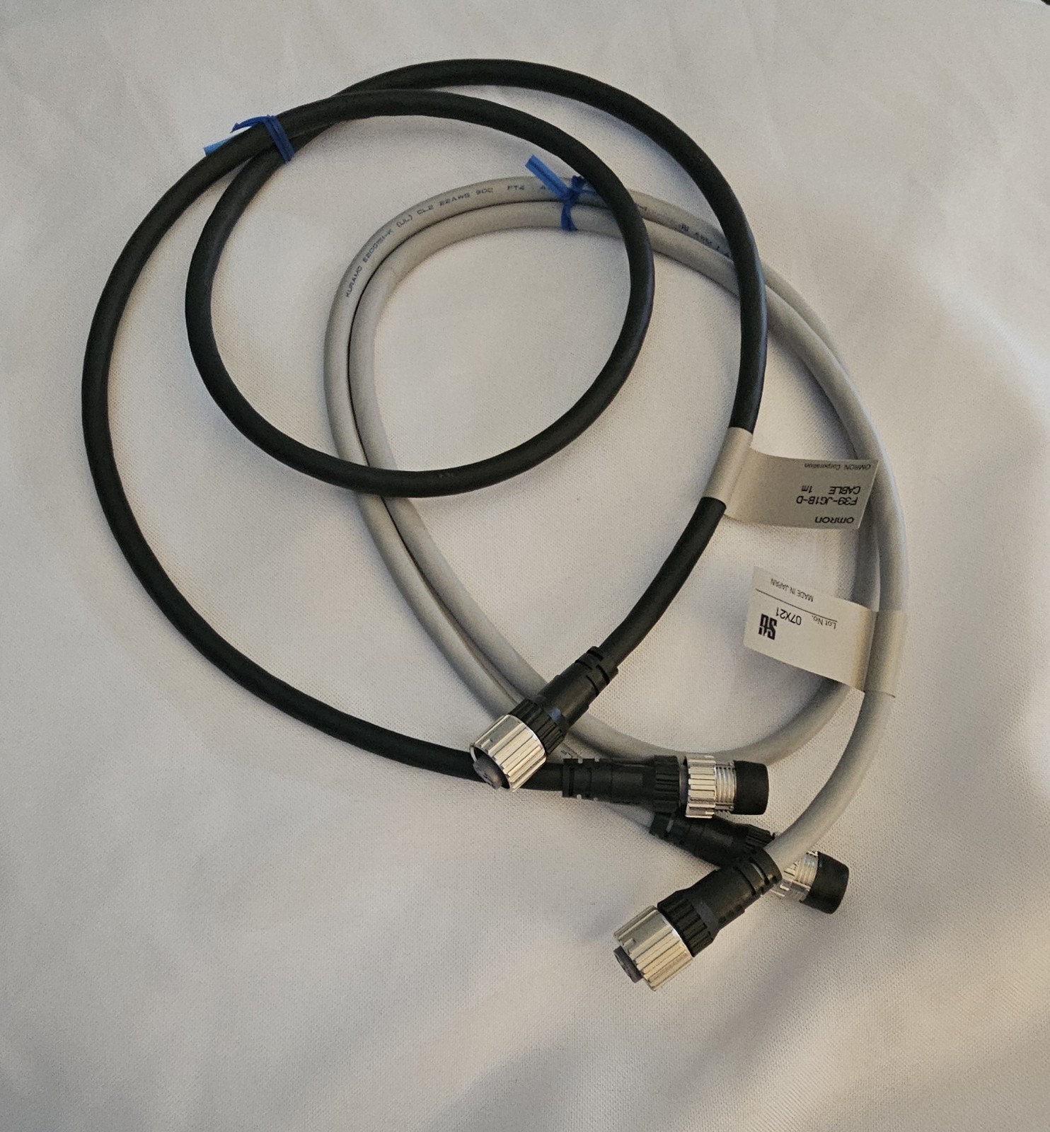 Omron F39-JG1B-L & F39-JG1B-D 1m Safety Light Curtain Cables Pair NEW