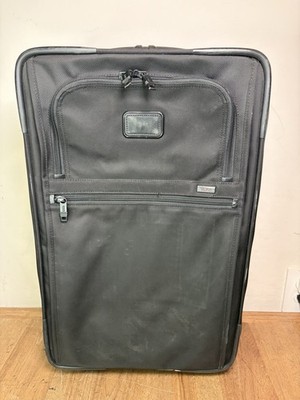 Tumi Alpha II 22'' Frequent Traveler Zippered Expandable Carry On Black 22922D2