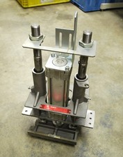 Bosch 3842 999 678 00181 Lift and Locate Mechanism - USED