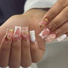 Spring French Press On Nails Medium Square White Fake Nails 3D Pink gold-2