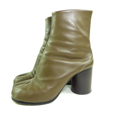 Maison Margiela Tabi Short Boots Khaki Calf Leather S58WU0260 US7.5 EU37.5 Women