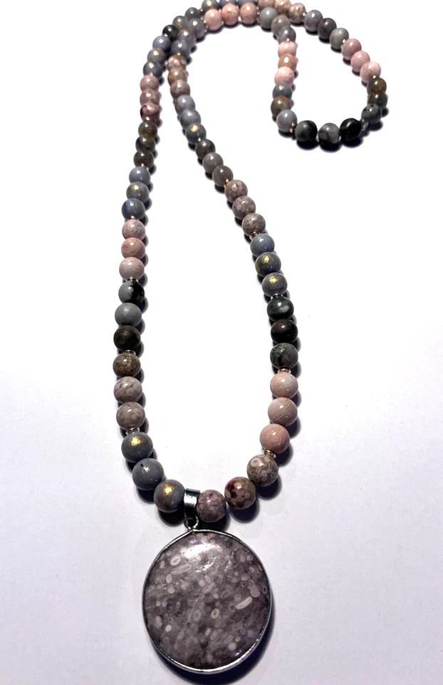 Collar de cuentas, colgante de Maifanita/Maifan con cuentas gris, beige, piedra melocotón 28" Foto 3 de 4