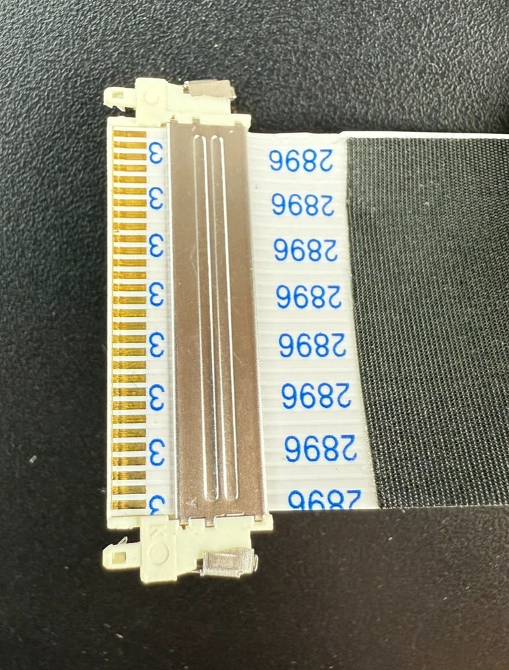 Cable de pantalla/pantalla Dell SE178WFP - desde la placa principal hasta la pantalla Foto 4 de 4